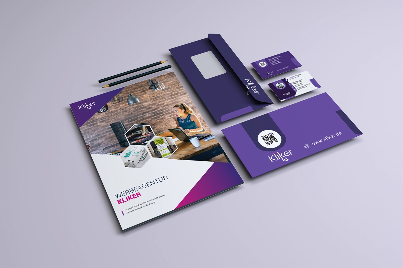 Moderne Geschäftsausstattung und Grafikdesign für Werbeagentur in München – Visitenkarten, Briefpapier und Broschüre im Corporate Design von KLIKER.